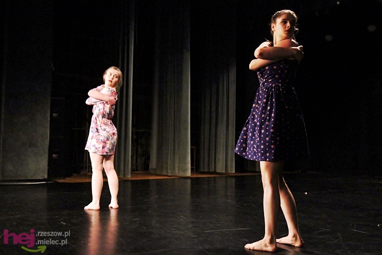 VII Ogólnopolski Festiwal Tańca Współczesnego: Kontrasty cz. I