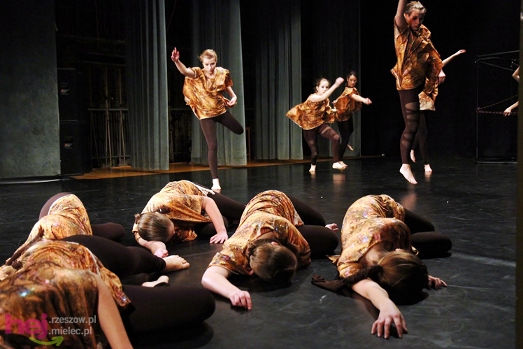 VII Ogólnopolski Festiwal Tańca Współczesnego: Kontrasty cz. II