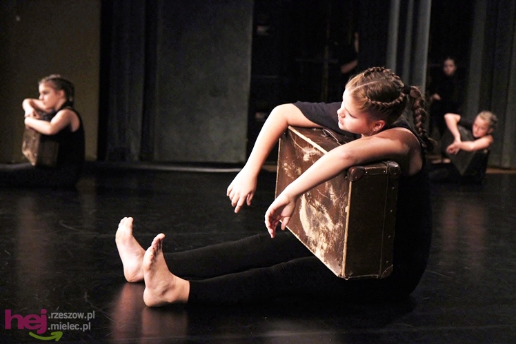VII Ogólnopolski Festiwal Tańca Współczesnego: Kontrasty cz. II