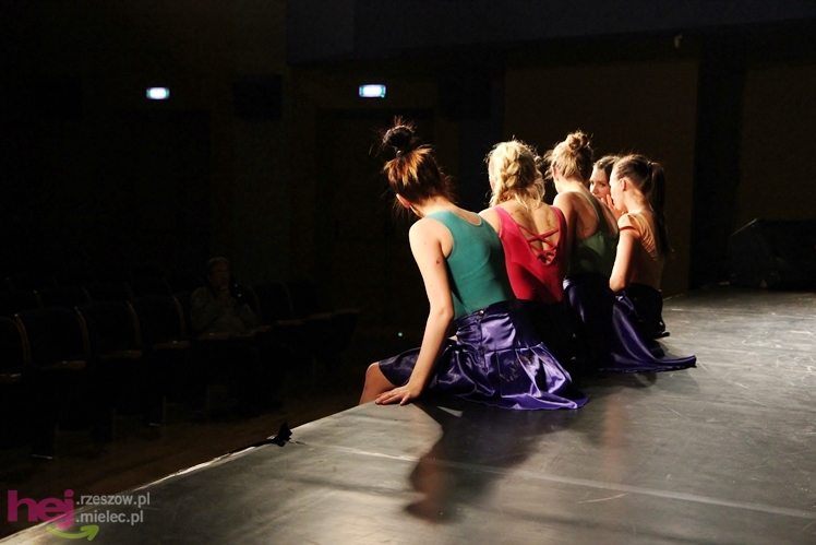 VII Ogólnopolski Festiwal Tańca Współczesnego: Kontrasty cz. II