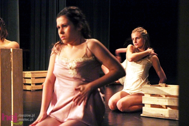 VII Ogólnopolski Festiwal Tańca Współczesnego: Kontrasty cz. II