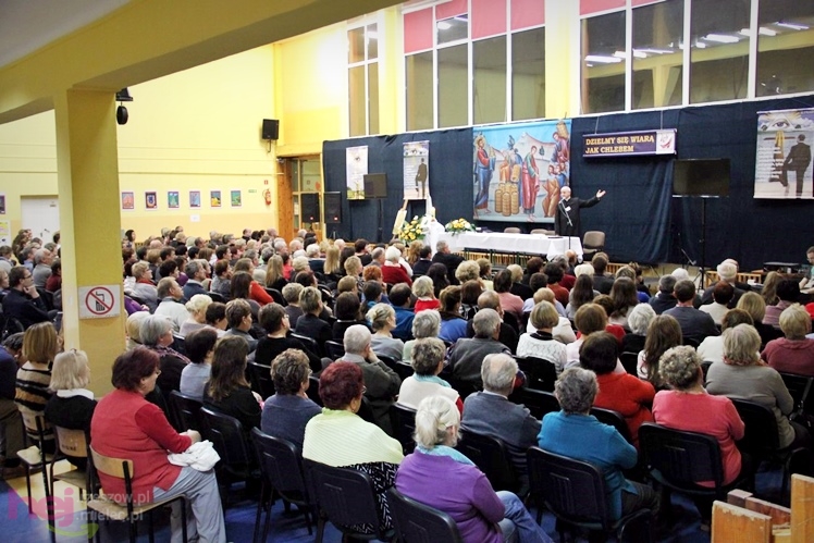 Ponad 400 wiernych na Rekolekcjach Ewangelizacyjnych