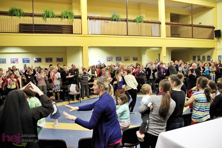 Ponad 400 wiernych na Rekolekcjach Ewangelizacyjnych