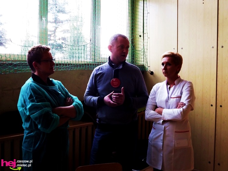 Widok, który buduje. Mielecki Dzień Dawcy Szpiku gromadzi tłumy dobrych ludzi