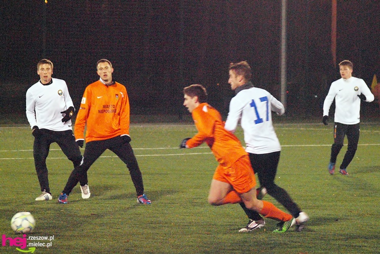 Sparing piłkarskiej Stali Mielec z pierwszoligowcem