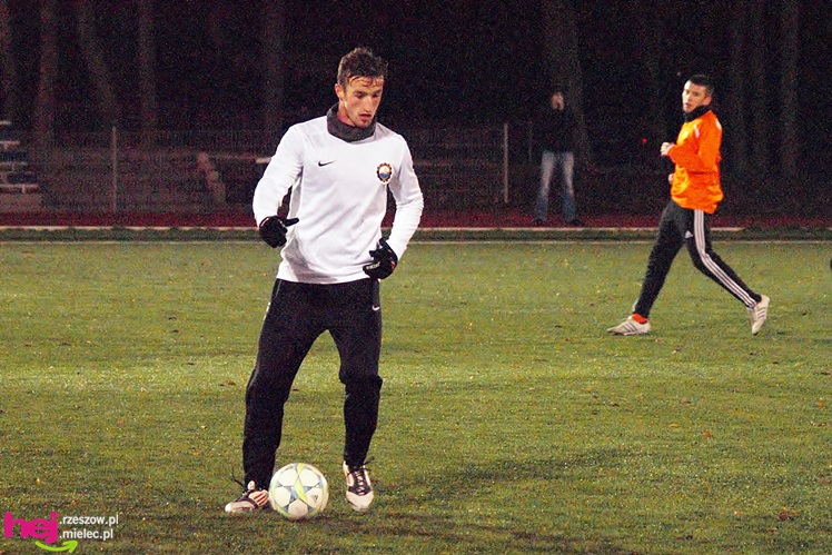 Sparing piłkarskiej Stali Mielec z pierwszoligowcem