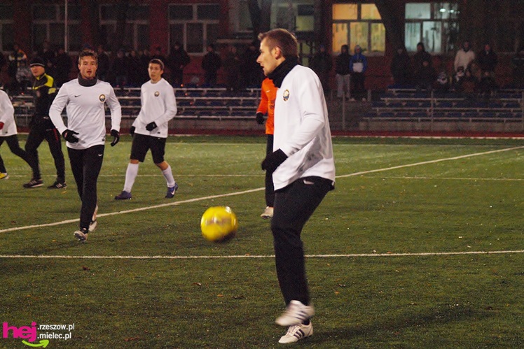 Sparing piłkarskiej Stali Mielec z pierwszoligowcem