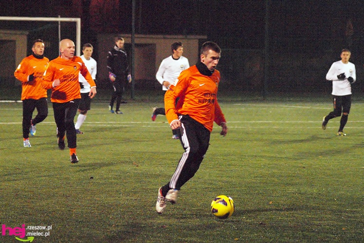 Sparing piłkarskiej Stali Mielec z pierwszoligowcem