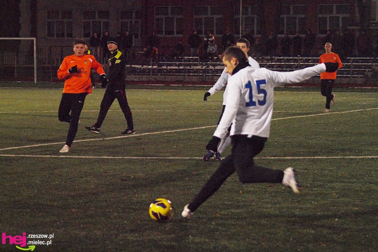 Sparing piłkarskiej Stali Mielec z pierwszoligowcem