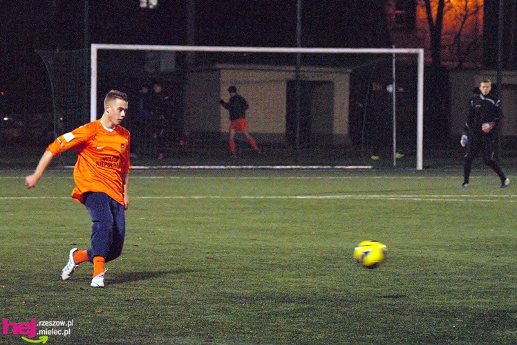 Sparing piłkarskiej Stali Mielec z pierwszoligowcem
