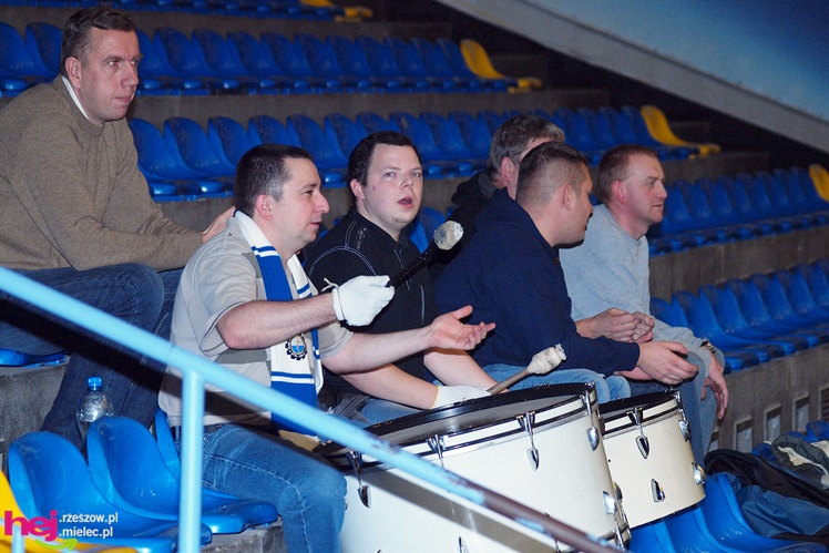 Siatkarki Szóstki łatwo pokonały zespół z Sędziszowa Małopolskiego