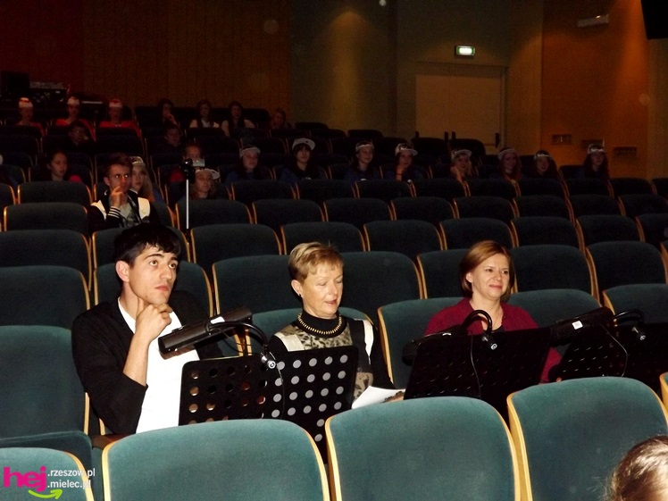 Wszystkim PASI taki KONIK