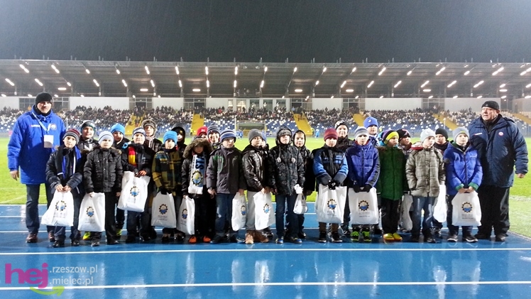 Młodzi piłkarze oficjalnie w Stali Mielec!!