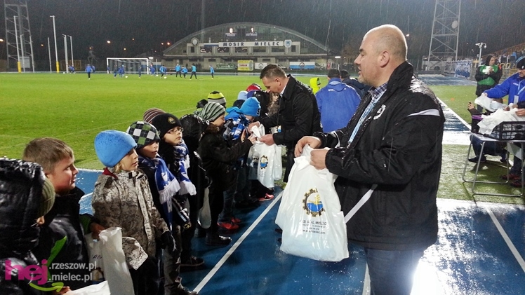 Młodzi piłkarze oficjalnie w Stali Mielec!!