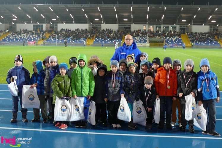 Młodzi piłkarze oficjalnie w Stali Mielec!!