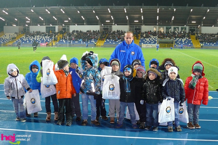 Młodzi piłkarze oficjalnie w Stali Mielec!!