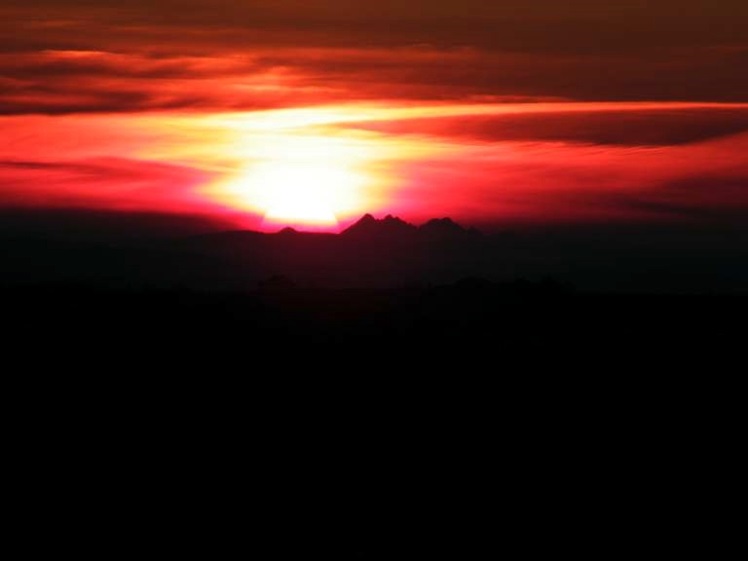 Paparazzi szczytów - nowa pasja w dziedzinie fotografii [ZDJĘCIA SZCZYTÓW WYKONANE Z REGIONU]