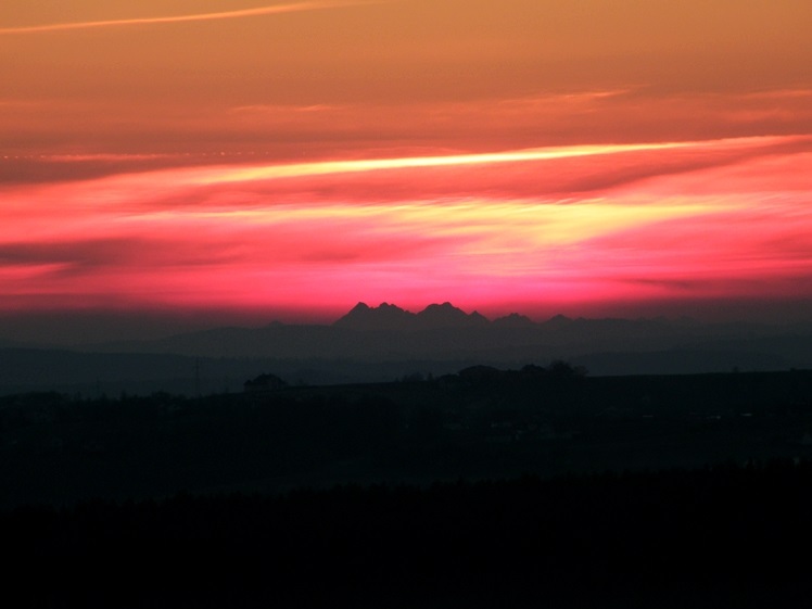 Paparazzi szczytów - nowa pasja w dziedzinie fotografii [ZDJĘCIA SZCZYTÓW WYKONANE Z REGIONU]