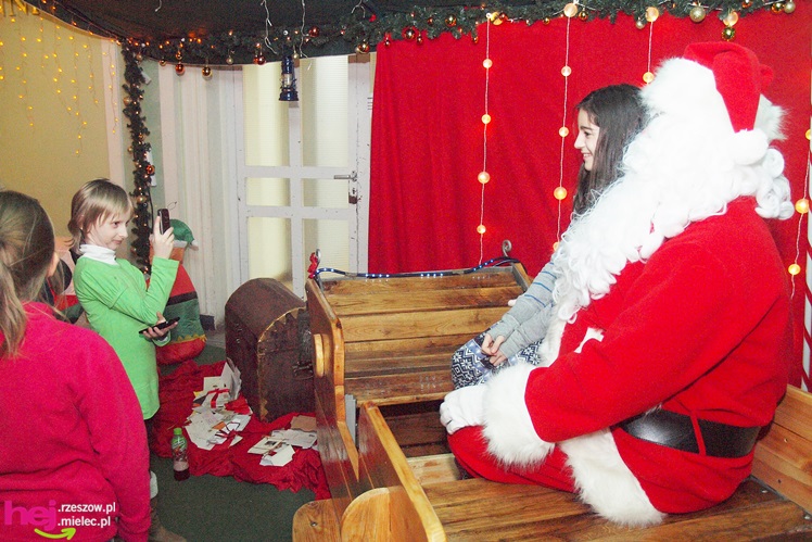 Święty Mikołaj spotkał się z małymi mieszkańcami Mielca