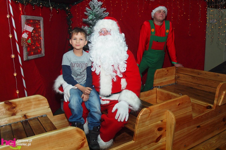 Święty Mikołaj spotkał się z małymi mieszkańcami Mielca