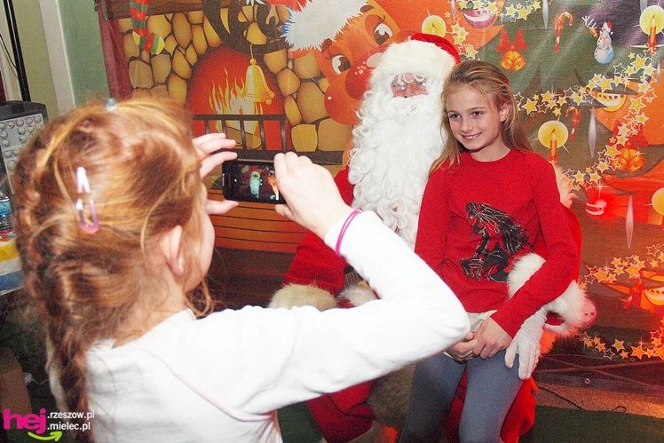Święty Mikołaj spotkał się z małymi mieszkańcami Mielca