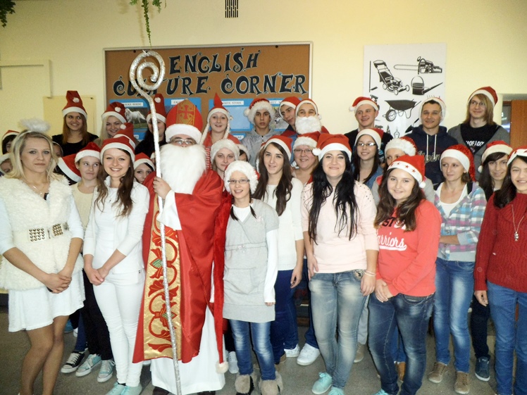 Mikołajki w Zespole Szkół CKR w Rzemieniu