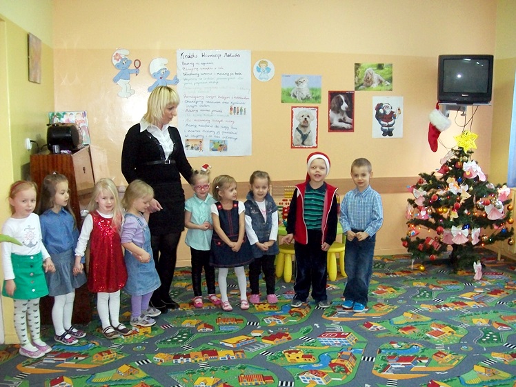 Wzruszone dzieci, wzruszony Mikołaj. Aniołkowo gościło Świętego z Laponii