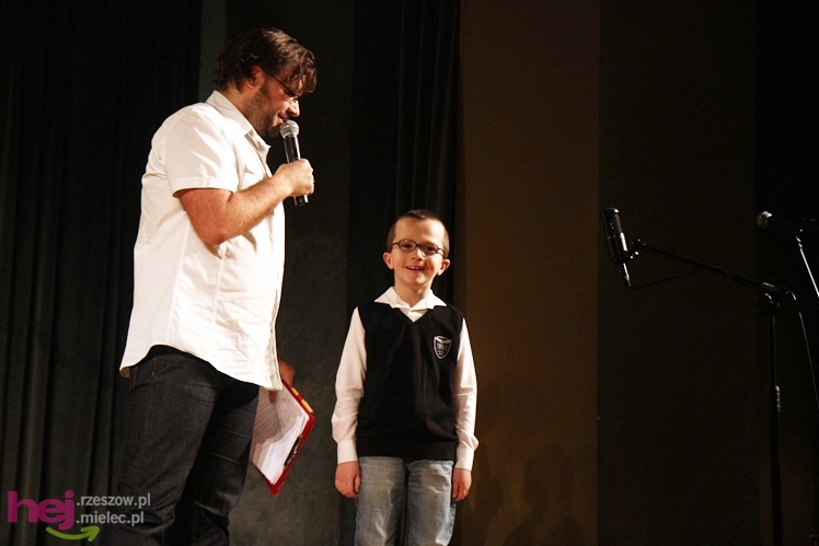 Koncert charytatywny dla Kamila. Mielczanie przynieśli nakrętki