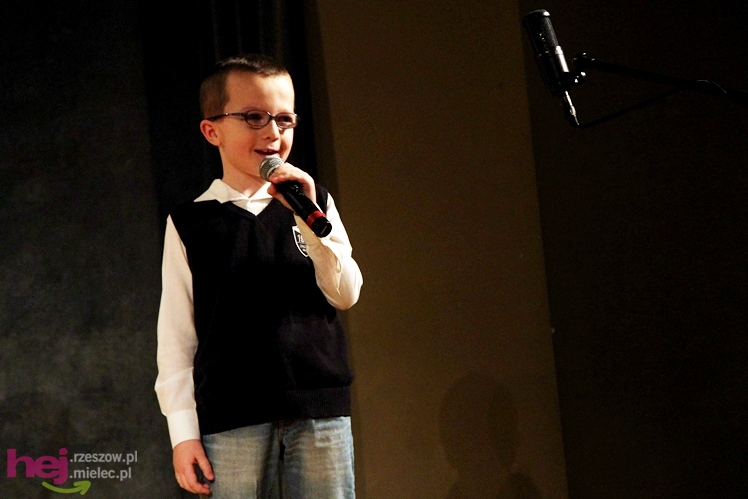 Koncert charytatywny dla Kamila. Mielczanie przynieśli nakrętki