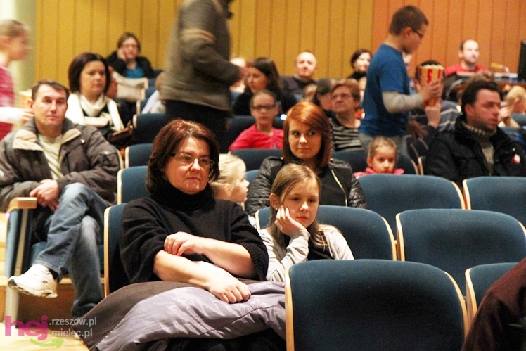 Koncert charytatywny dla Kamila. Mielczanie przynieśli nakrętki