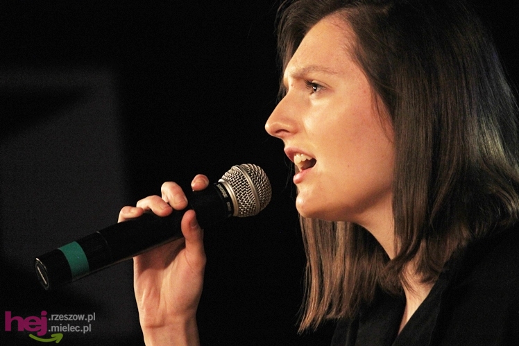 Koncert charytatywny dla Kamila. Mielczanie przynieśli nakrętki