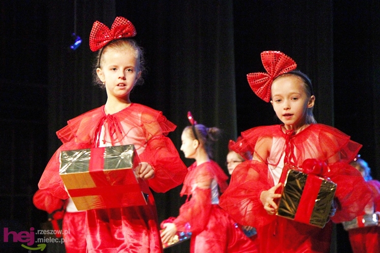 Koncert charytatywny dla Kamila. Mielczanie przynieśli nakrętki