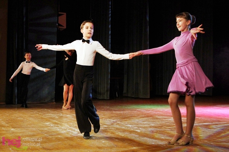 Koncert charytatywny dla Kamila. Mielczanie przynieśli nakrętki