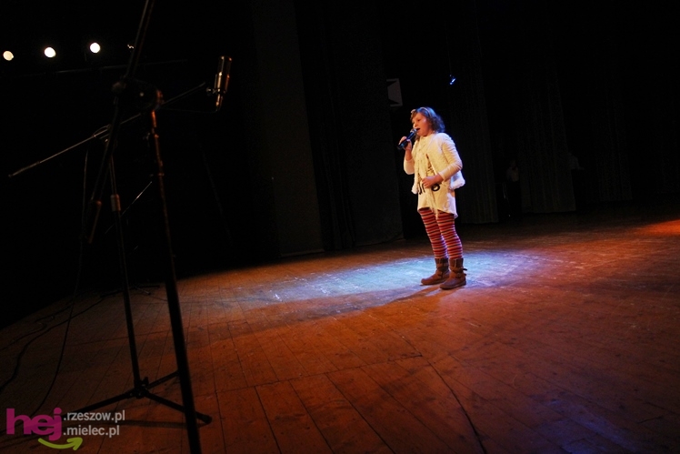 Koncert charytatywny dla Kamila. Mielczanie przynieśli nakrętki