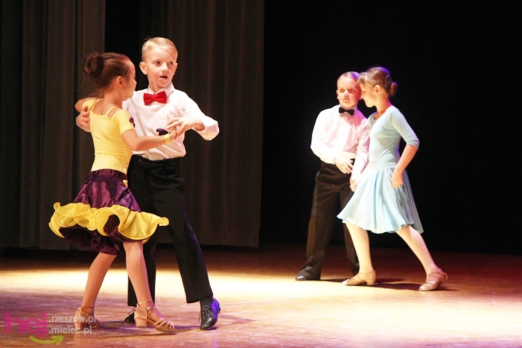 Koncert charytatywny dla Kamila. Mielczanie przynieśli nakrętki