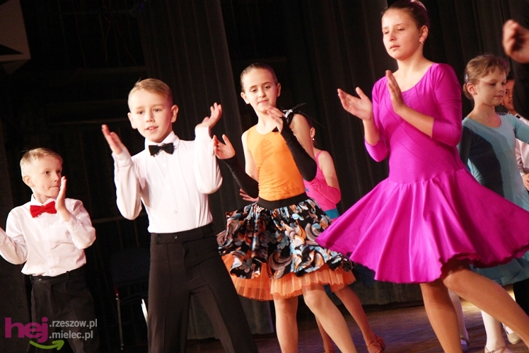 Koncert charytatywny dla Kamila. Mielczanie przynieśli nakrętki