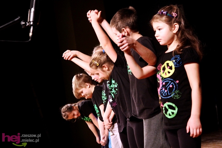 Koncert charytatywny dla Kamila. Mielczanie przynieśli nakrętki