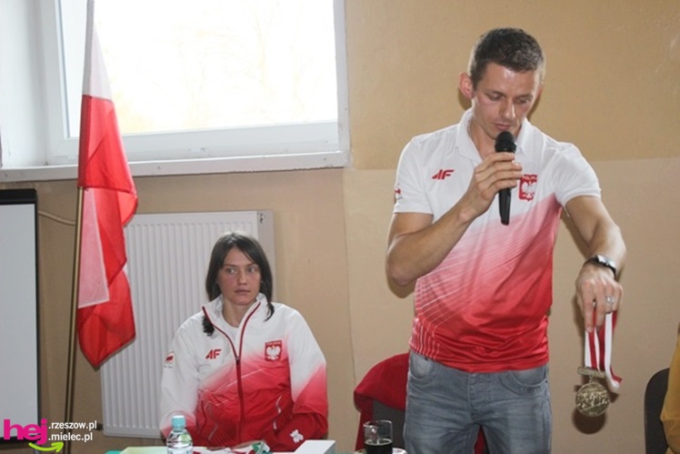 Olimpijczycy z Sokoła Mielec odwiedzili Gimnazjum numer 1