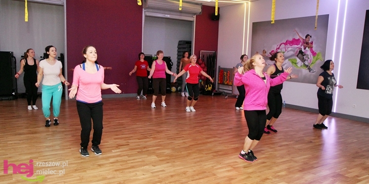 MASTERCLASS - Mikołajkowy Maraton Fitness w JOY