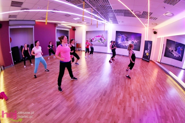 MASTERCLASS - Mikołajkowy Maraton Fitness w JOY