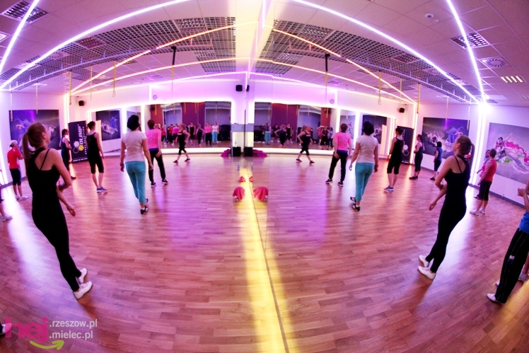 MASTERCLASS - Mikołajkowy Maraton Fitness w JOY