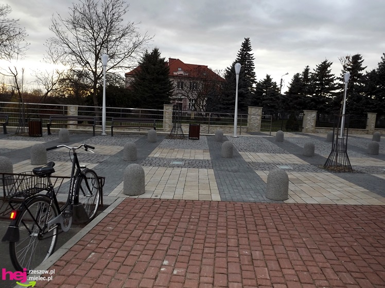 Odnowiony kościółek św. Marka i nowa scena dla mieleckich artystów.  Komu będą służyć?