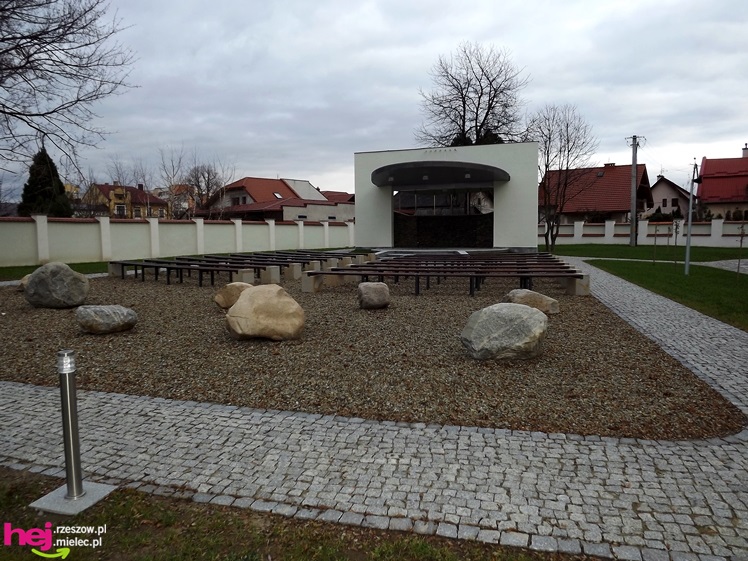 Odnowiony kościółek św. Marka i nowa scena dla mieleckich artystów.  Komu będą służyć?