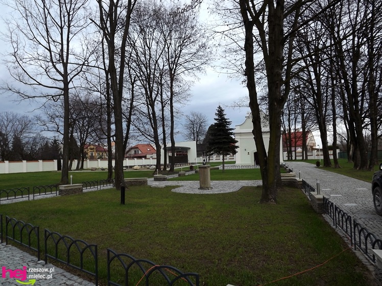 Odnowiony kościółek św. Marka i nowa scena dla mieleckich artystów.  Komu będą służyć?