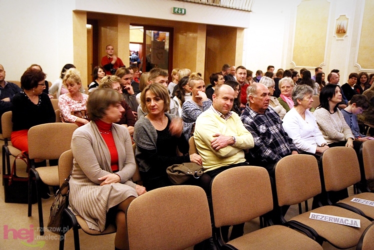 Premierowy spektakl ?Prawie Śluby Panieńskie?