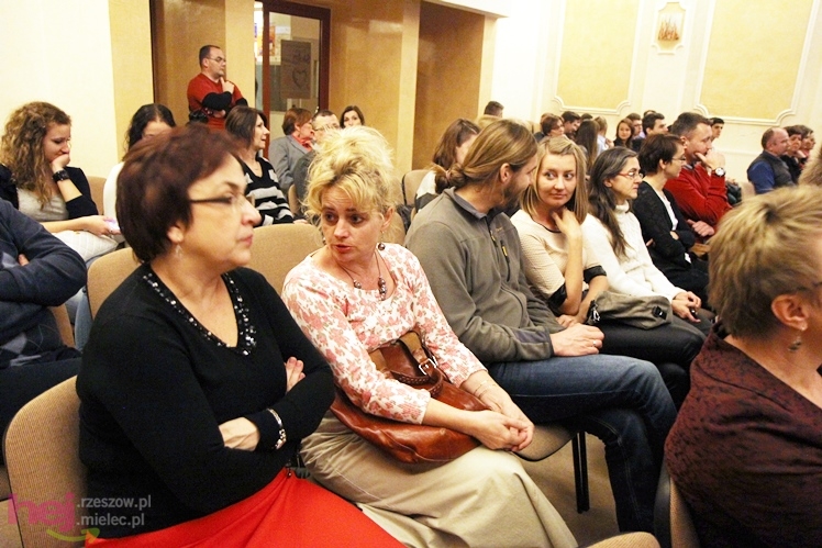 Premierowy spektakl ?Prawie Śluby Panieńskie?