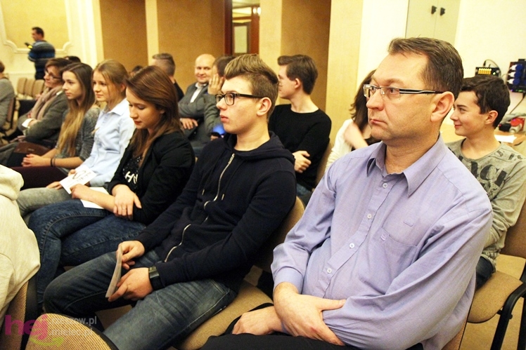 Premierowy spektakl ?Prawie Śluby Panieńskie?