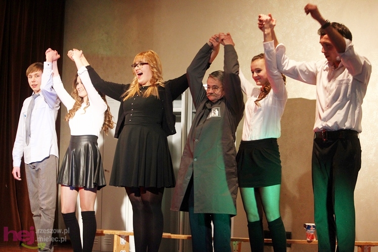 Premierowy spektakl ?Prawie Śluby Panieńskie?