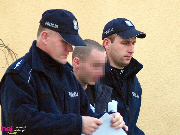 Nożownik z Mickiewicza trafił do aresztu tymczasowego [ZDJĘCIA]
