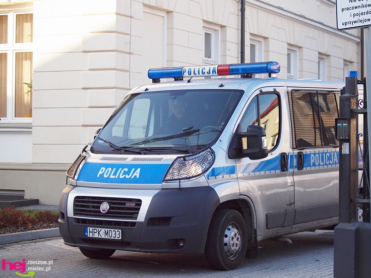 Nożownik z Mickiewicza trafił do aresztu tymczasowego [ZDJĘCIA]